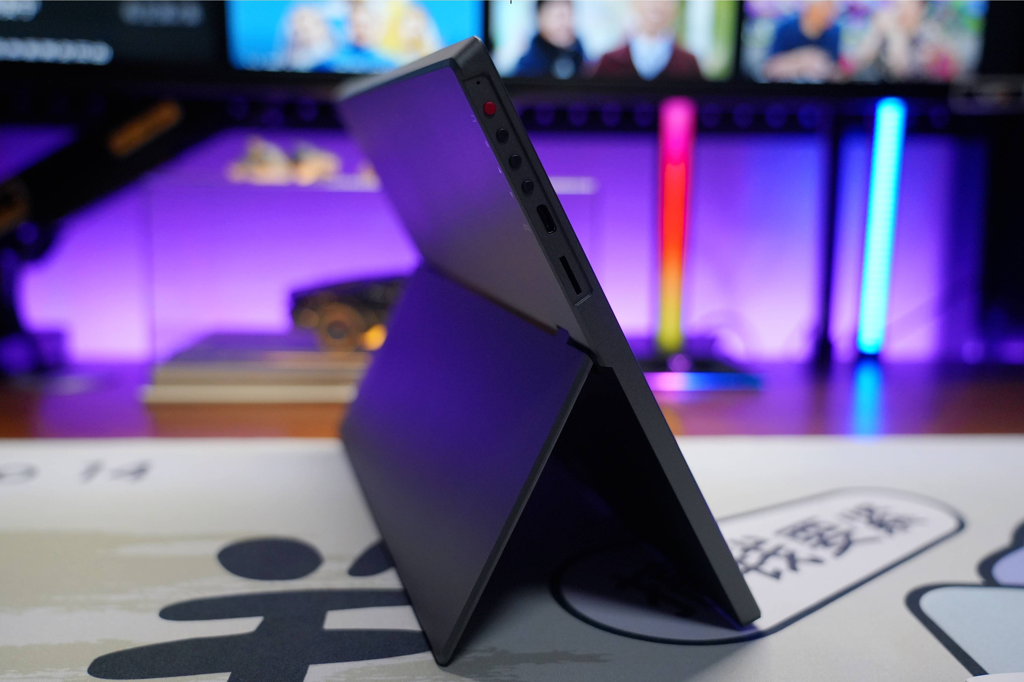 打工人双屏自由!海乐思S123E触摸便携屏,连手机/笔记本都能用