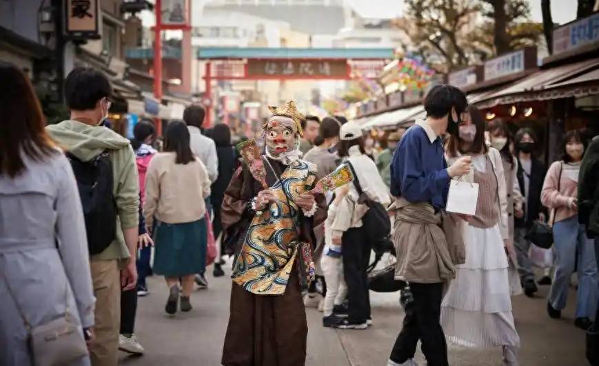 图片[13]-日本网友晒京都空荡荡车厢，称中国游客少了真舒服，引千万人热议 -华闻时空