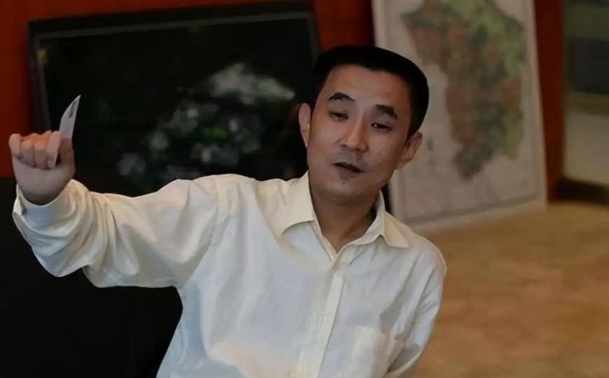 法网恢恢,王永红最终银铛入狱,失去靠山的她风光不再