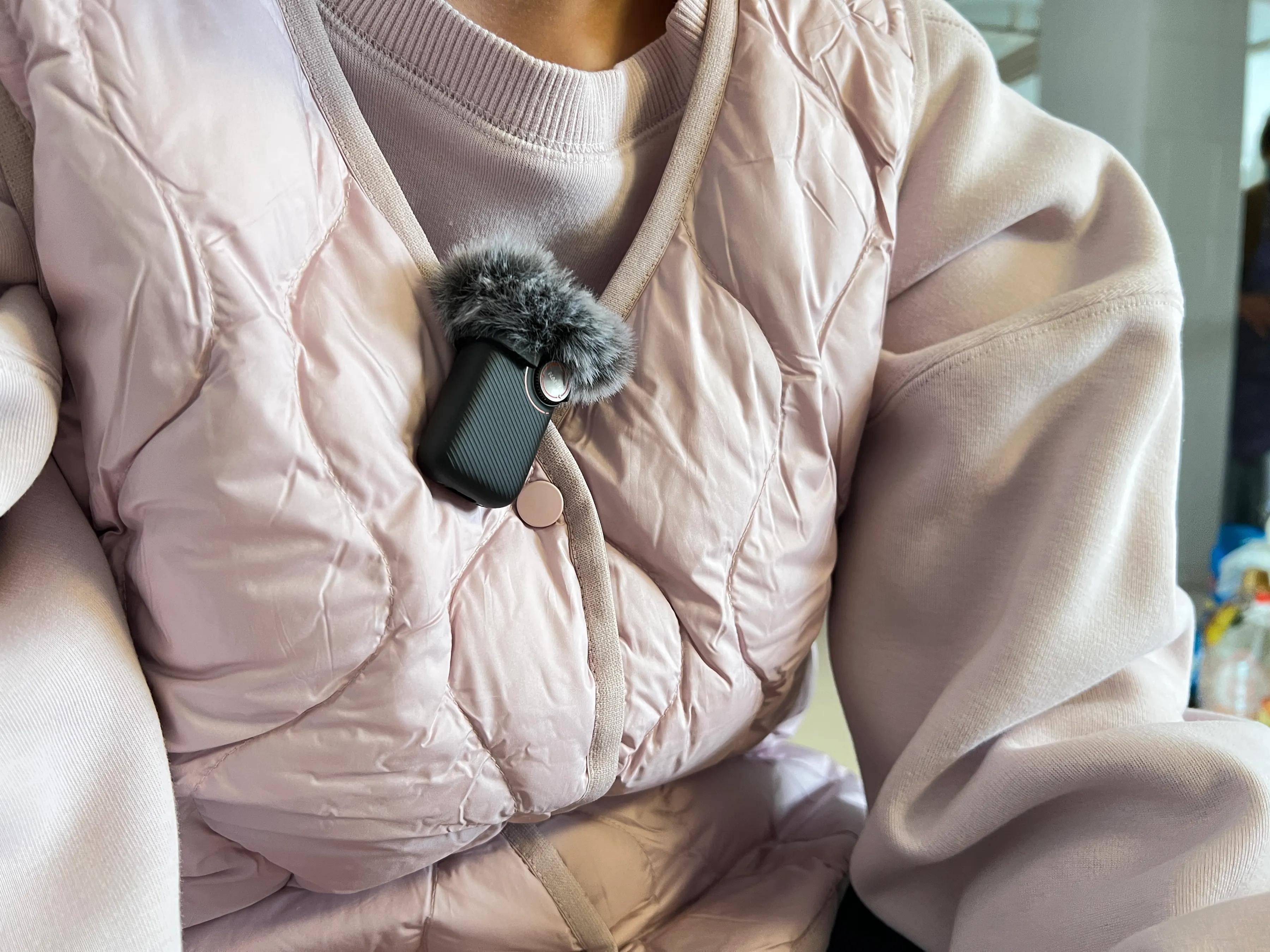 南卡Qmic领夹麦克风实测：触控屏幕，录音棚级音质