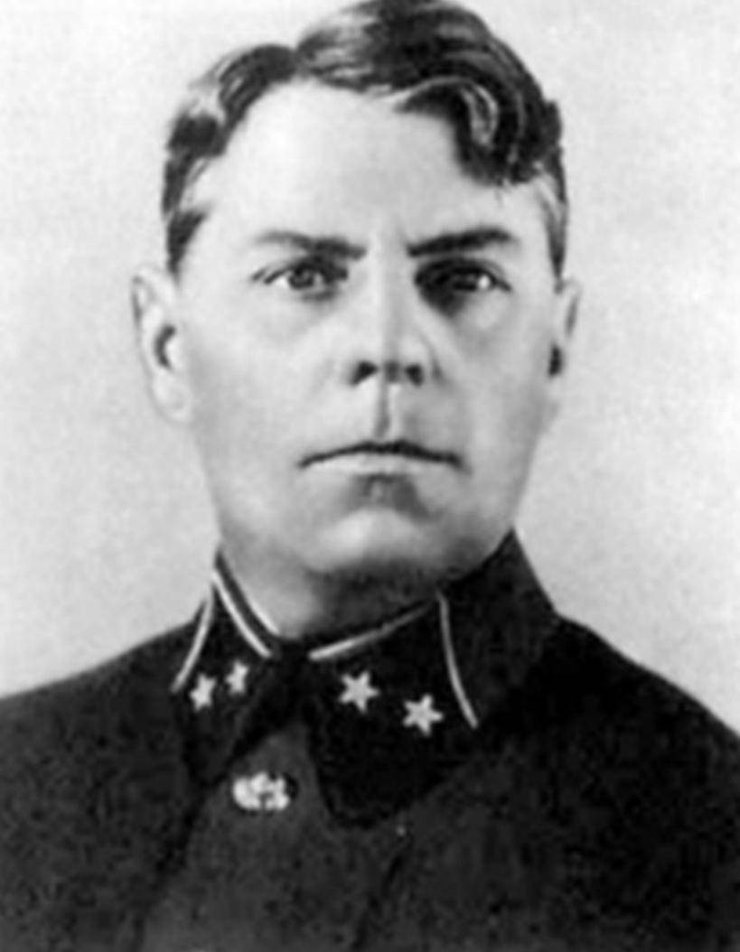 开会说话漏洞百出,专家却说:他是扮猪吃老虎