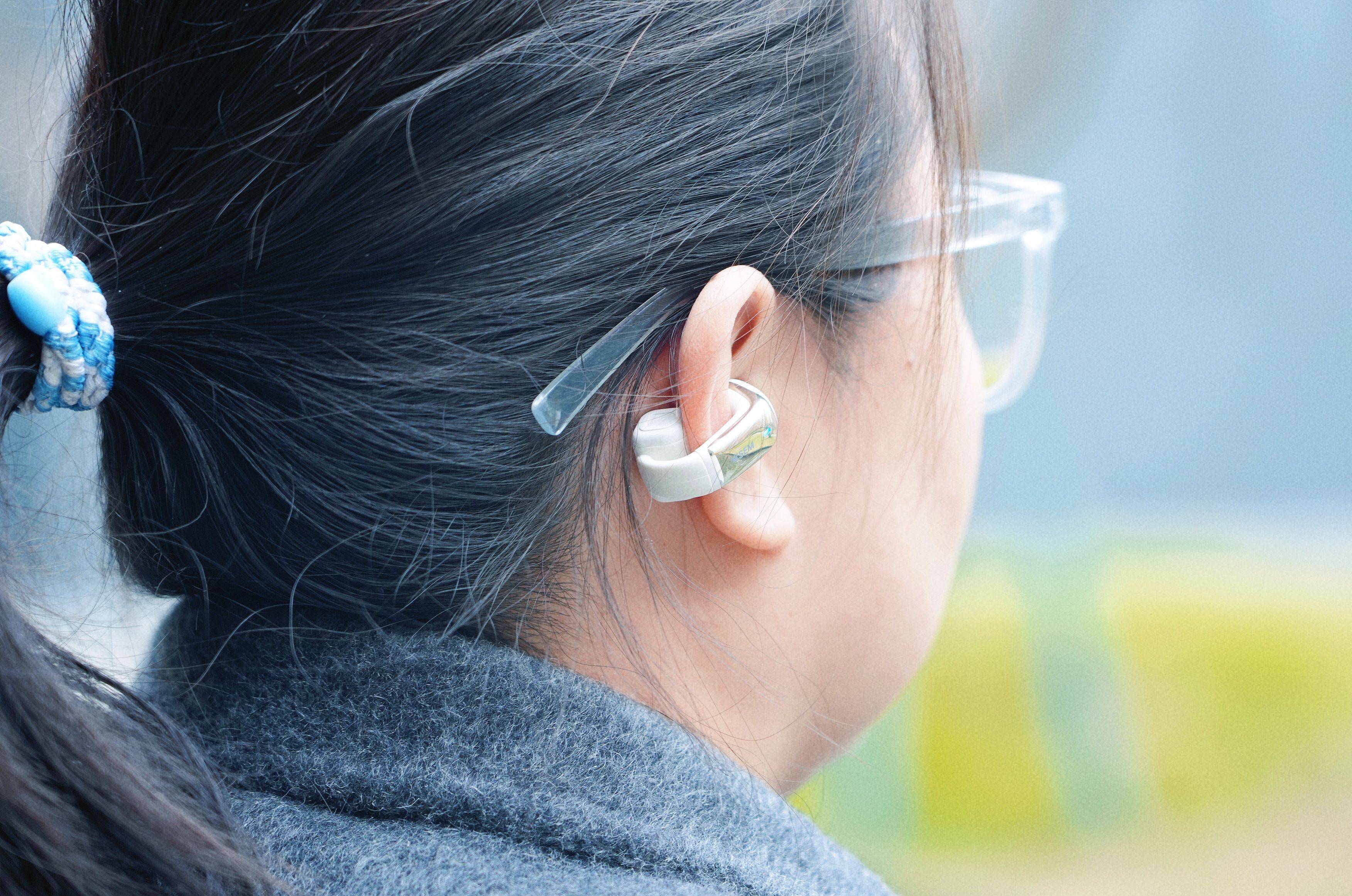 实测一周不踩雷！西圣Plume，百元耳机里的六边形战士