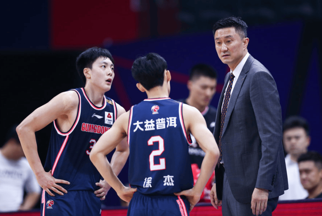 CCTV5+直播！广东男篮迎战同曦，两主力缺阵，杜锋带队剑指开门红！