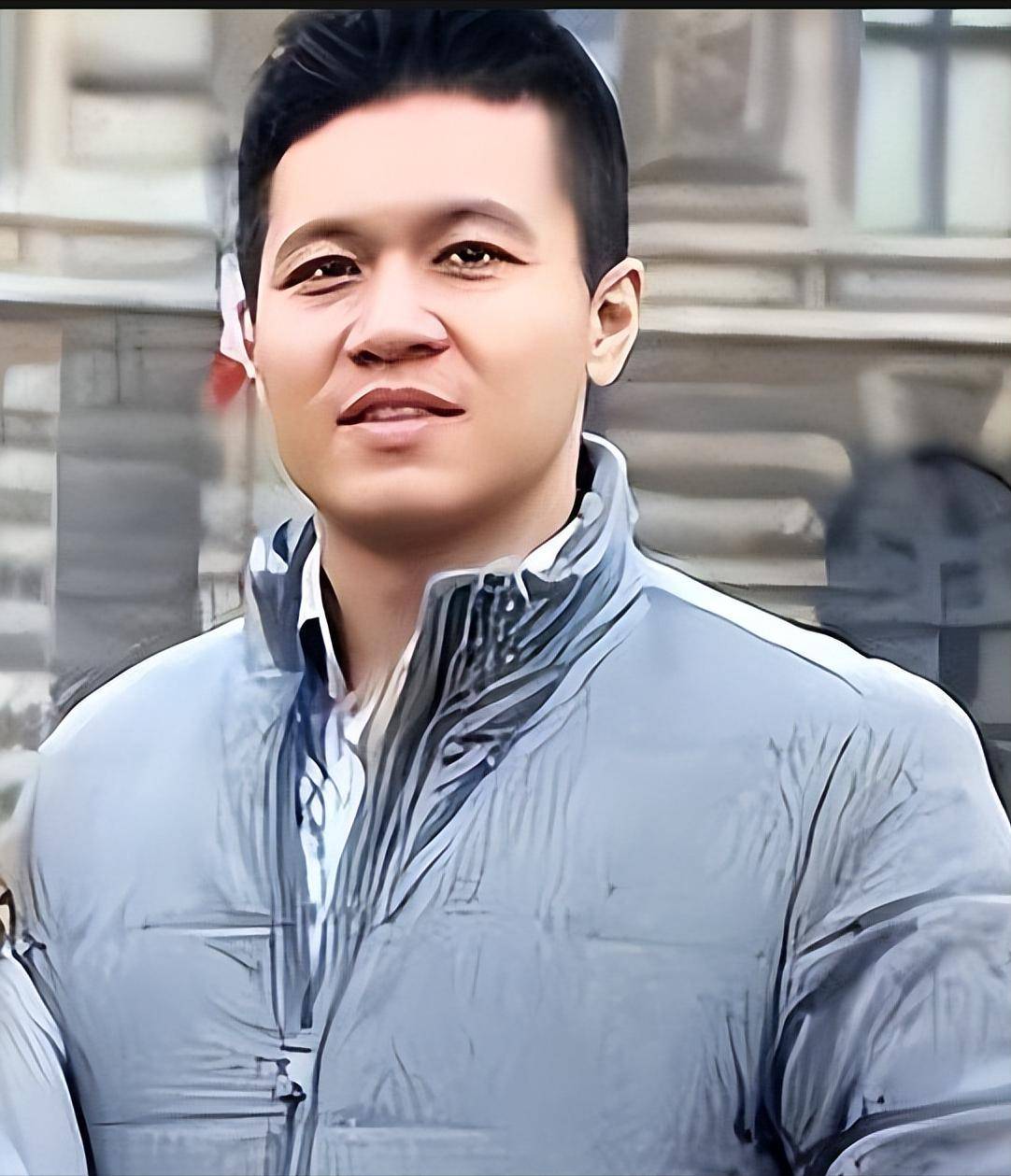 阎晶晶喜欢李禾禾踏实,真诚的性格,而李禾禾则欣赏阎晶晶的独立和谦逊