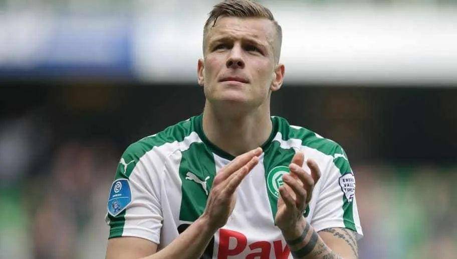 硬汉归来！32岁国安弃将重返中超，青岛新军抢先下手，中超新军的保级密码曝光 