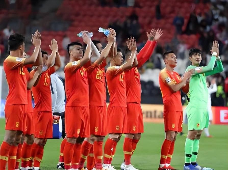 邵佳一刚接手国足！中国队就在12月23日官宣迎来新金主，值得期待