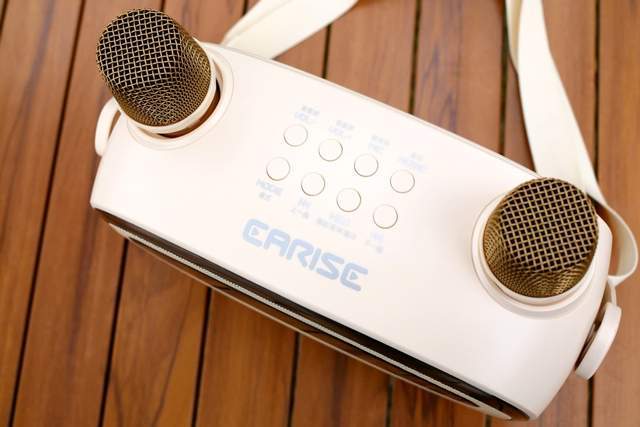 放下手机，想唱就唱：雅兰仕K31提词音箱，新一代K歌神器了解一下