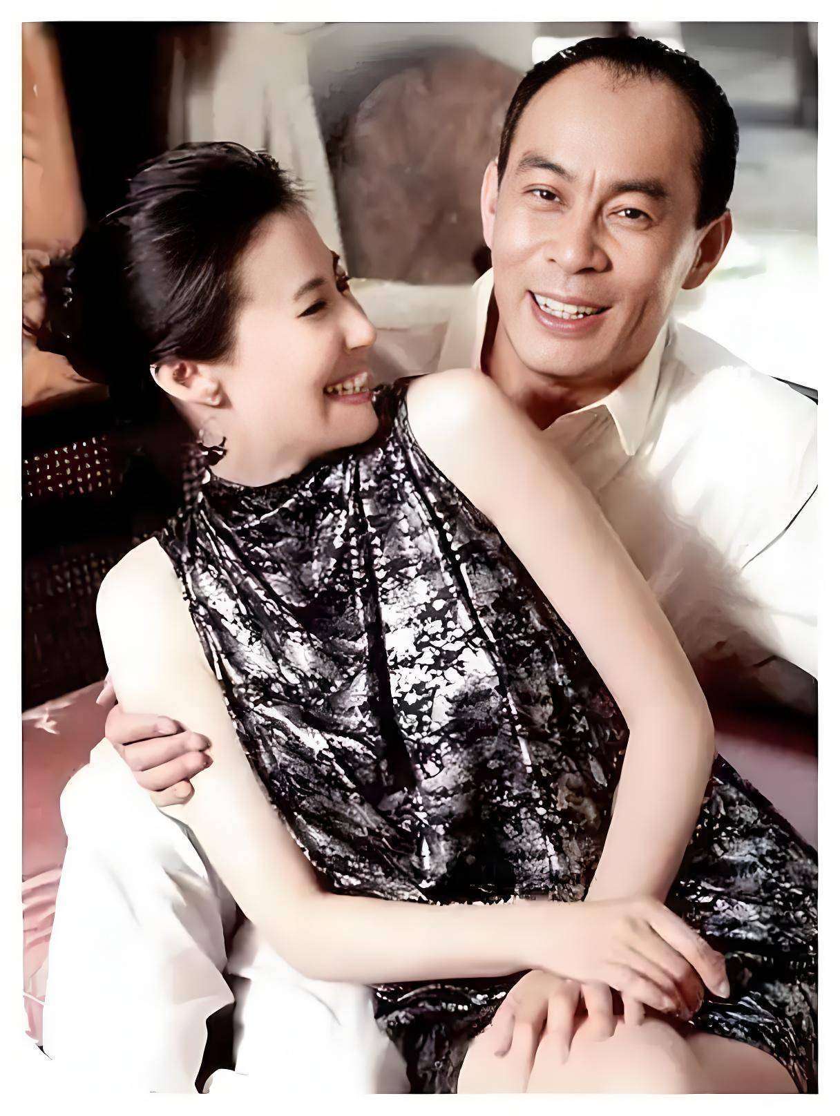 痴情张光北与初恋恩爱30年连拍7天戏买婚纱
