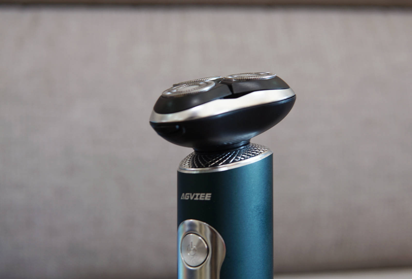 三层刀网剃净力遥遥领先!未野MAX剃须刀:23000高转速媲美千元机