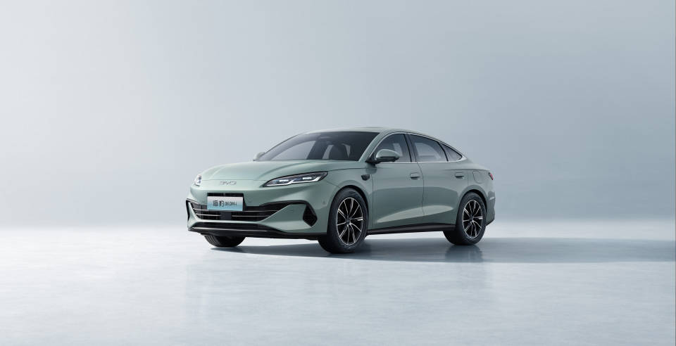 比亚迪开创大电池插混时代，不愧是新能源行业风向标！