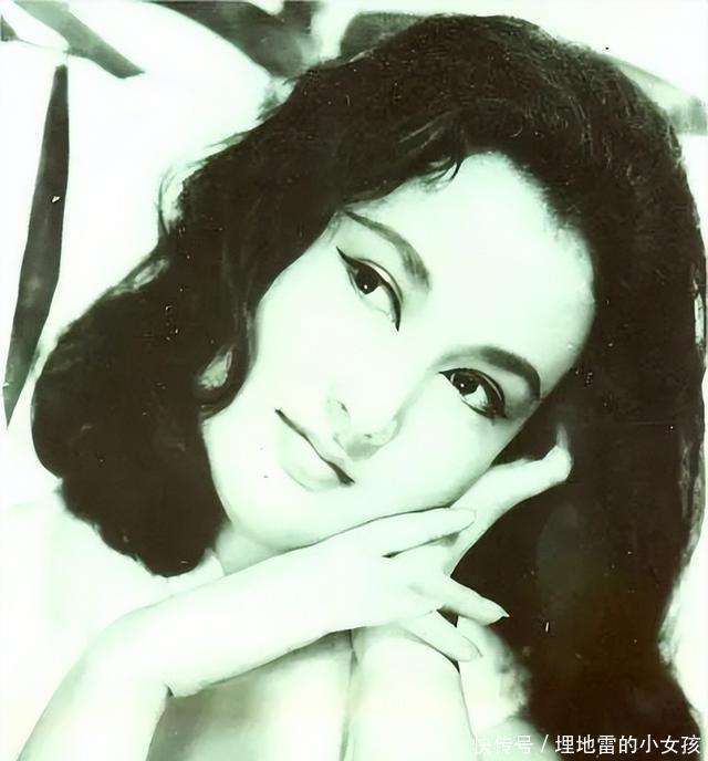 她人美腿长,曾红极一时,一生3嫁老公都是帅哥,晚年与初恋携手