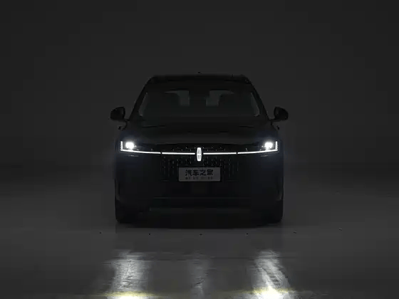 凯迪拉克XT5 VS 林肯航海家一张图看懂豪华中型SUV差异!_搜狐汽车_搜狐网