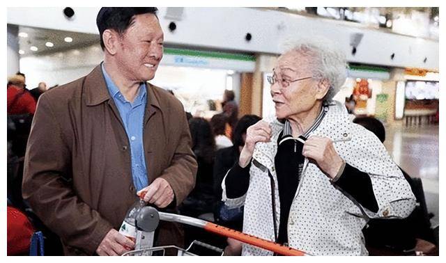 2020年刘少奇长女在京逝世,因疫情取消追悼会,遗愿是捐出遗体