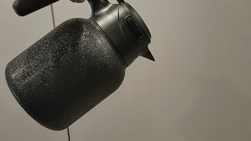 一步到位!宫菱保温壶测评:8层锁温+欧盟认证安全无毒+0胶水