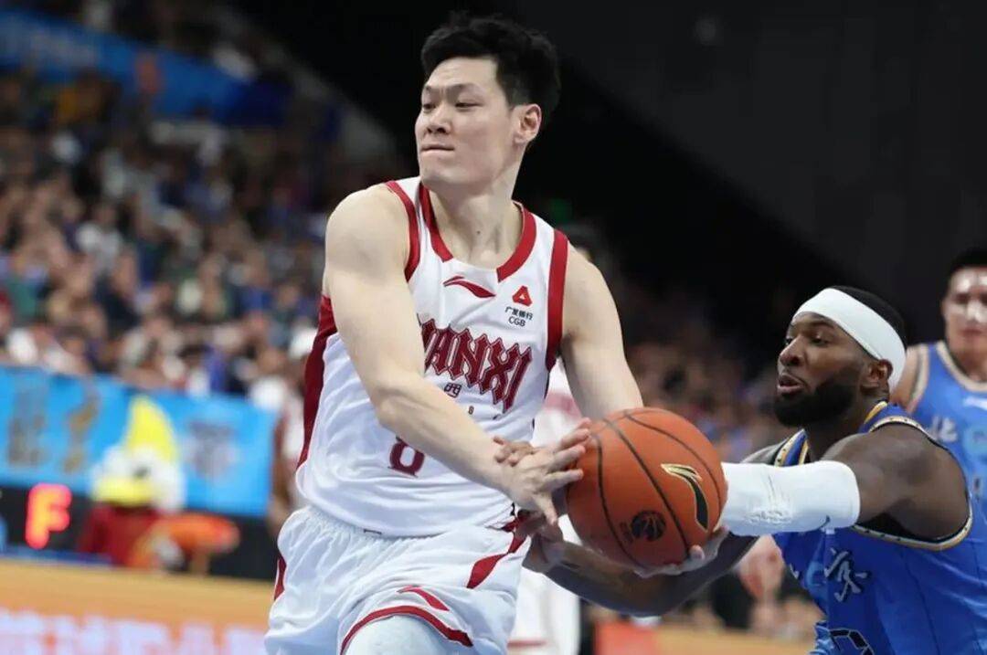 基本告别世预赛！中国男篮锋线大将伤病报告出炉，郭士强太难了