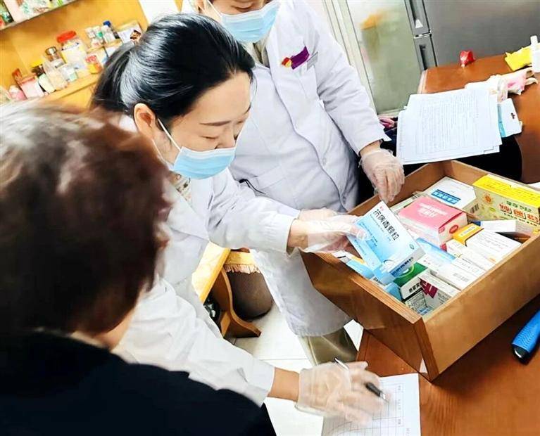 家庭药箱有了“专属管家” 老人居家用药更安心