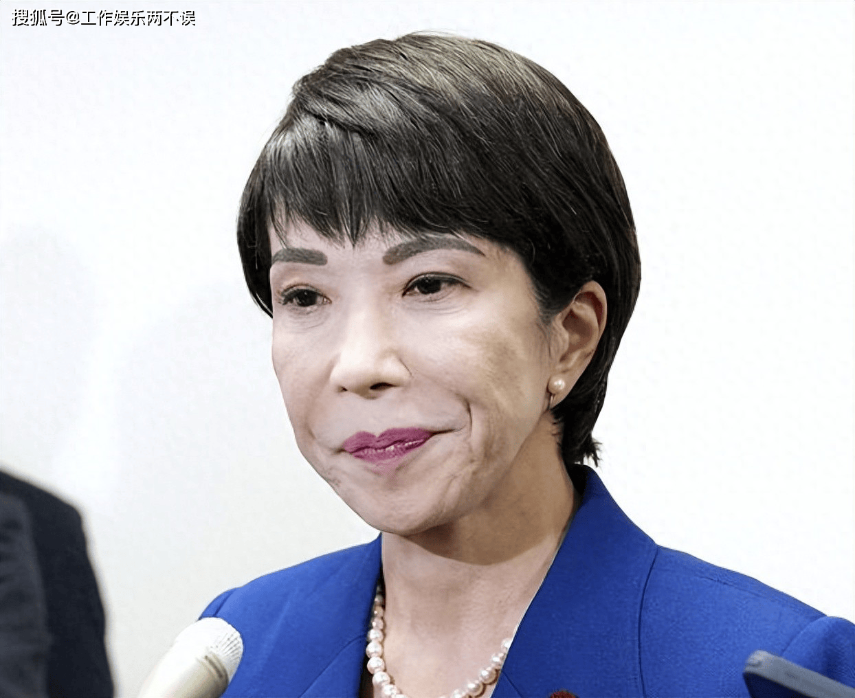 原创
            还差67席！高市街头卖惨被嘲，统一教黑料曝光32次，美方暗中弃子