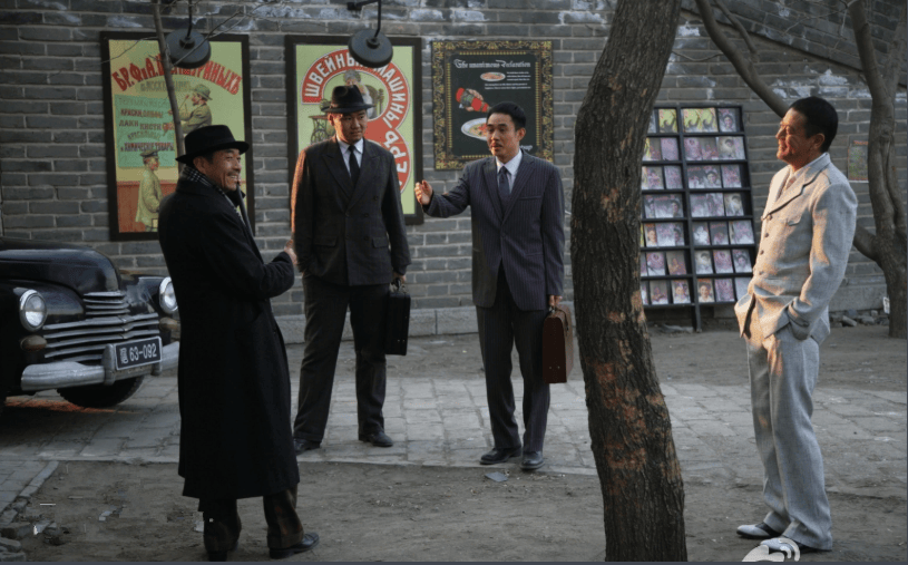 原创            《谜影追踪》首播，贾一平张丰毅主演，连环计对连环计，反转有趣