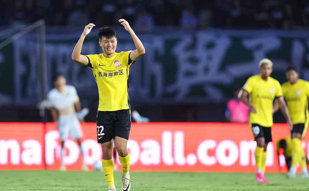 U23国脚杨希转会深圳新鹏城，西海岸获得可观转会费