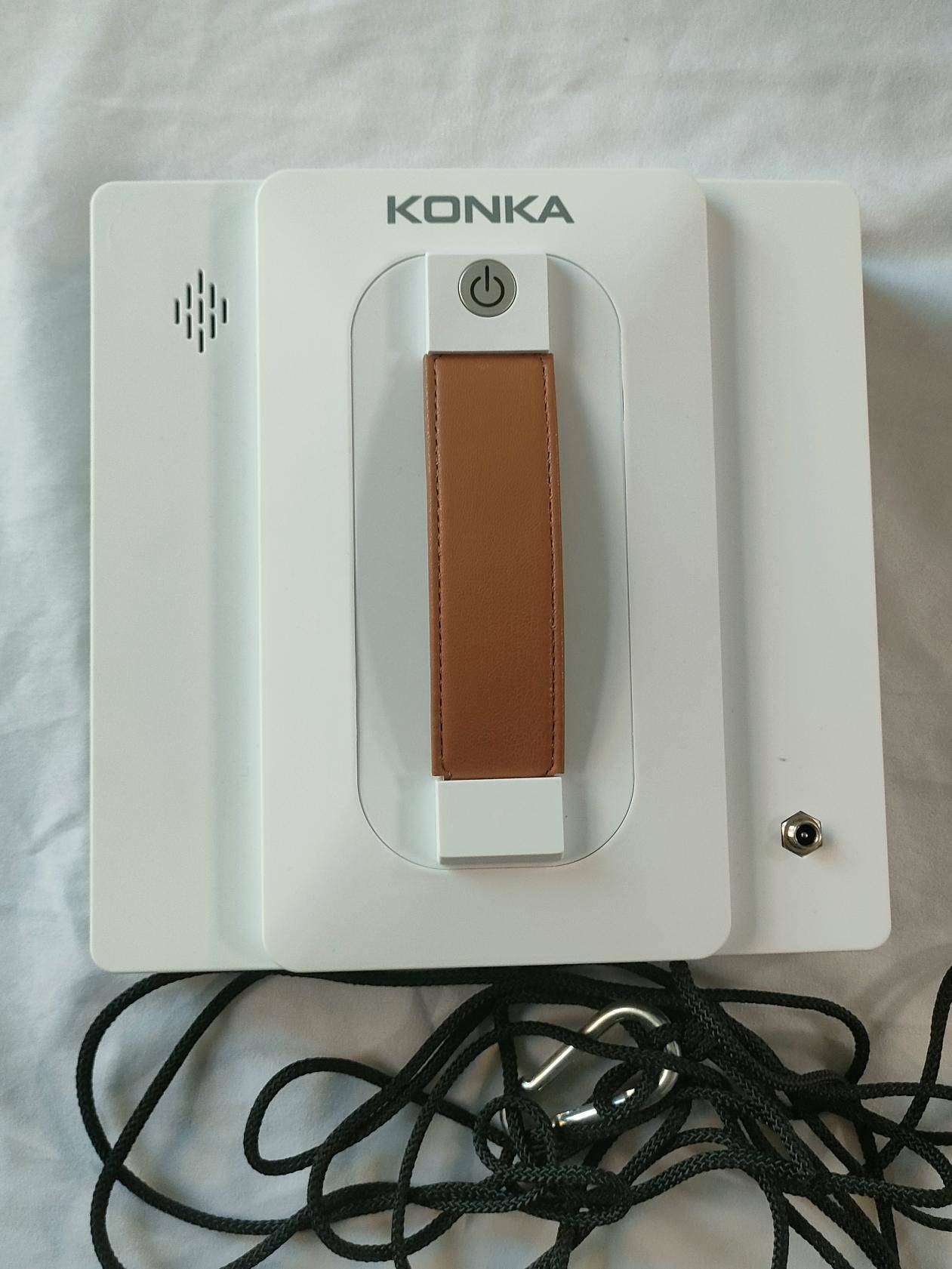 玻妞388好用吗？2026擦窗机器人横评：希亦W1、玻妞388、康佳深度对比