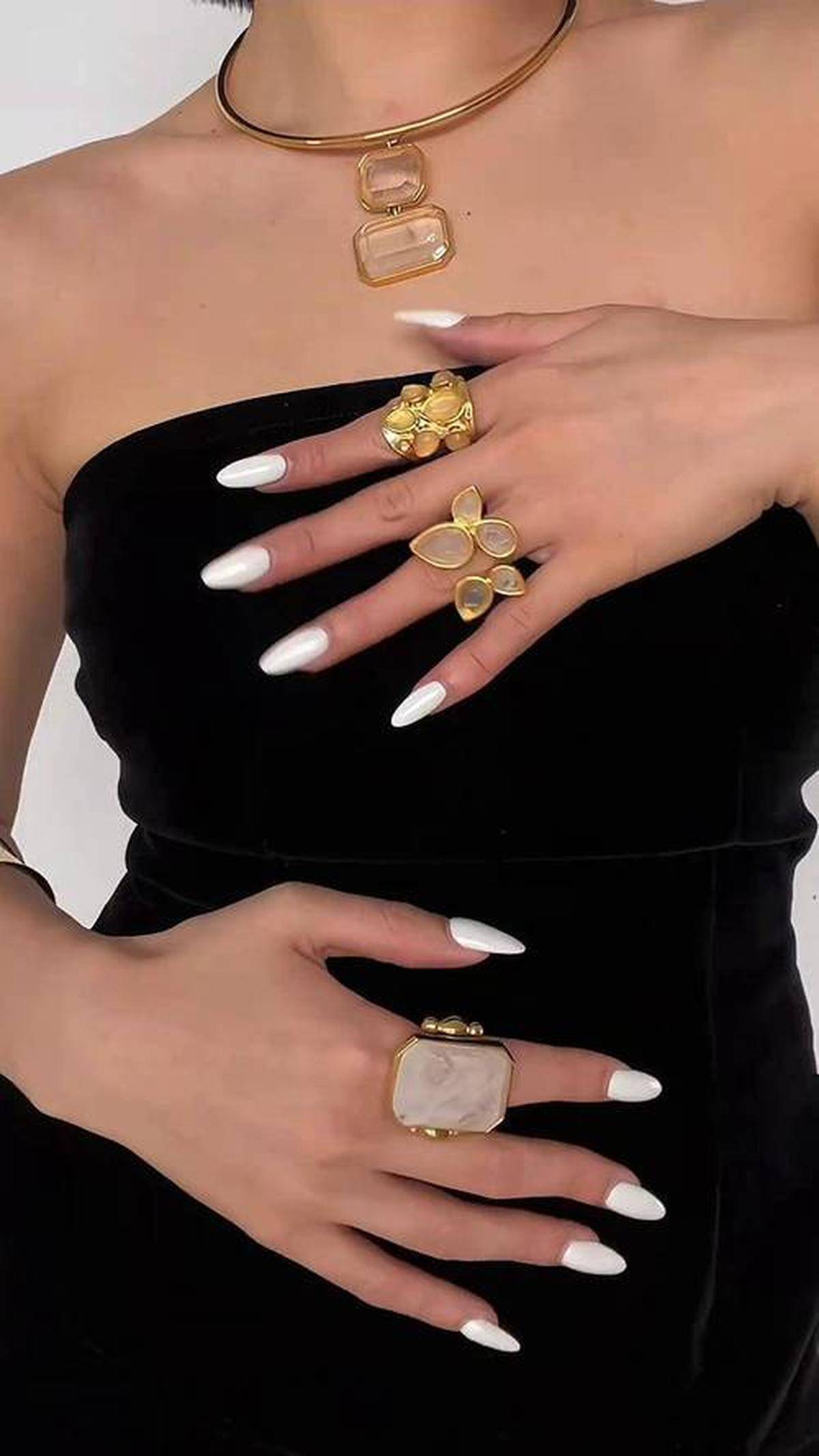 时尚珠宝图片大全：日常穿搭场景的灵感获取与欣赏指南