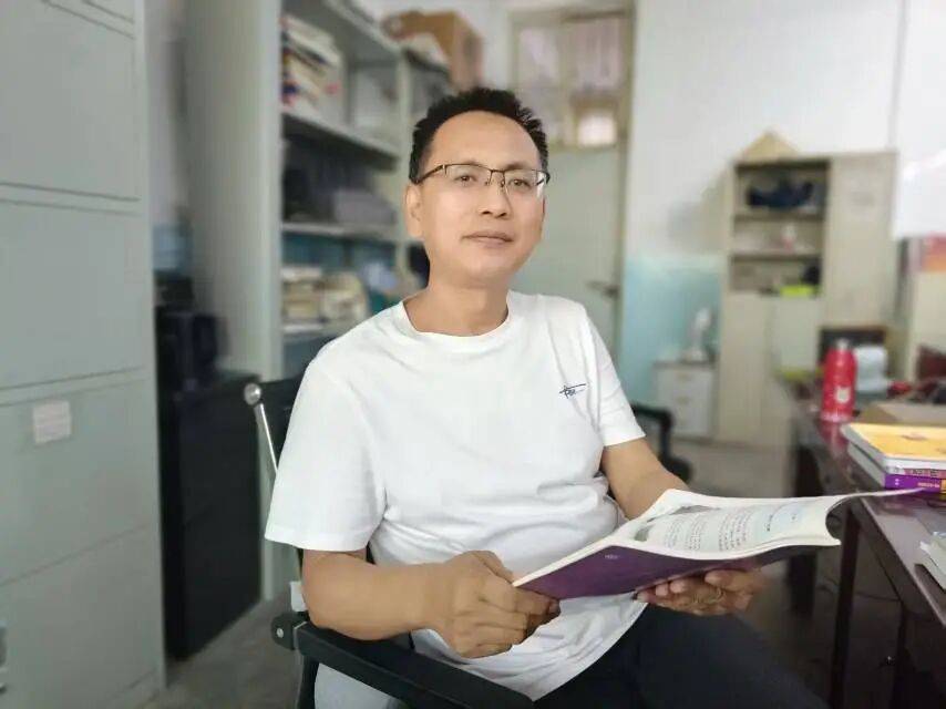 被遗忘的时空：4000年石峁玉器、3000年晋陕青铜与历史叙事的偏心