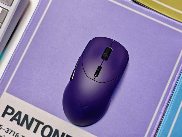 无线“耐力王”终结焦虑：最强续航无线键鼠套装雷柏VT9 MAX + V700DIY-98长续航版！