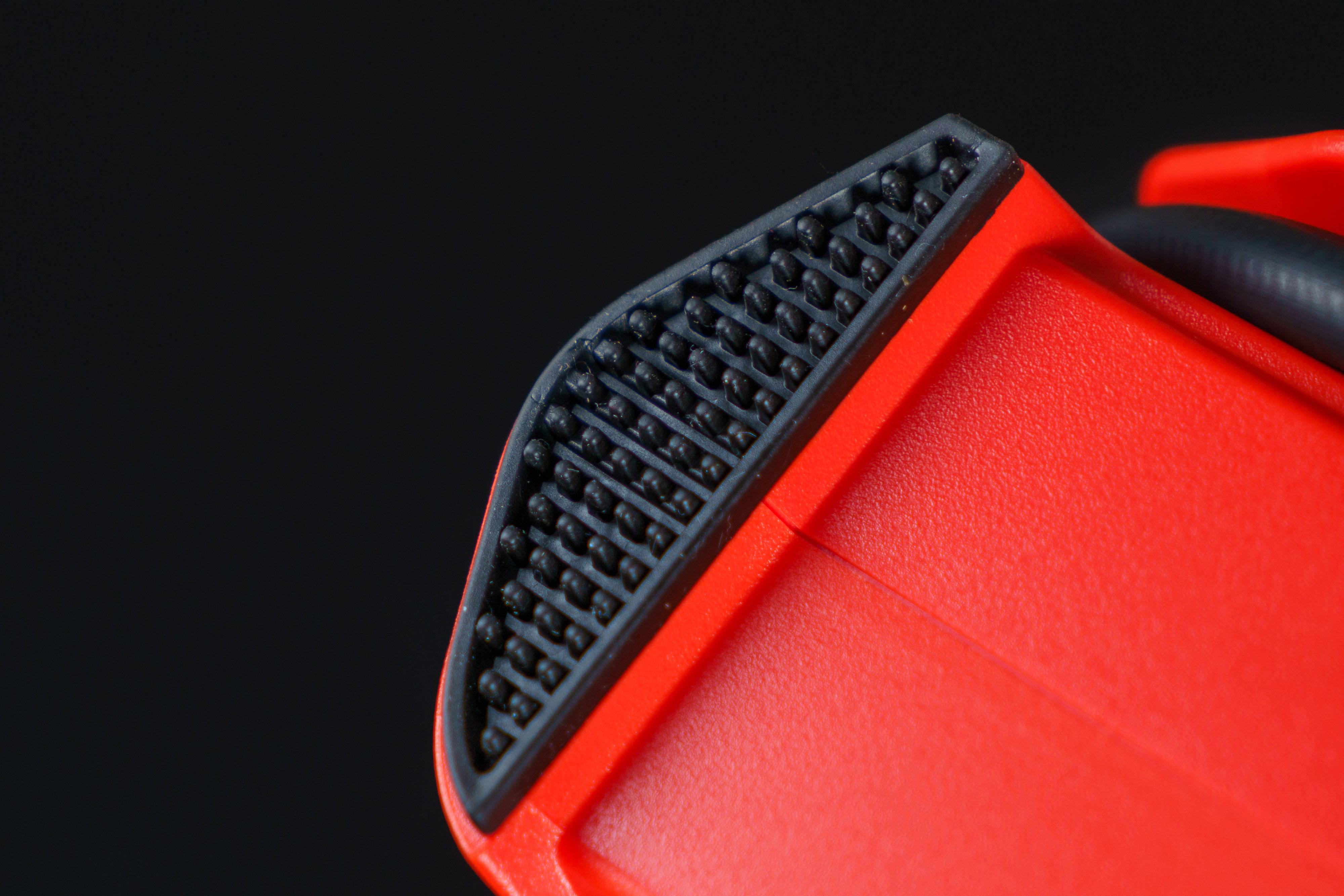 有线的性能、无线的便携！这款“既要又要”的毅狼V3旋风车载充气泵了解一下