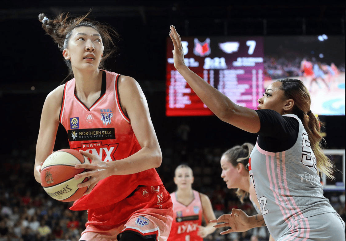 统治澳篮！韩旭成WNBL联赛历史首人，回归WNBA关键在于经纪公司？