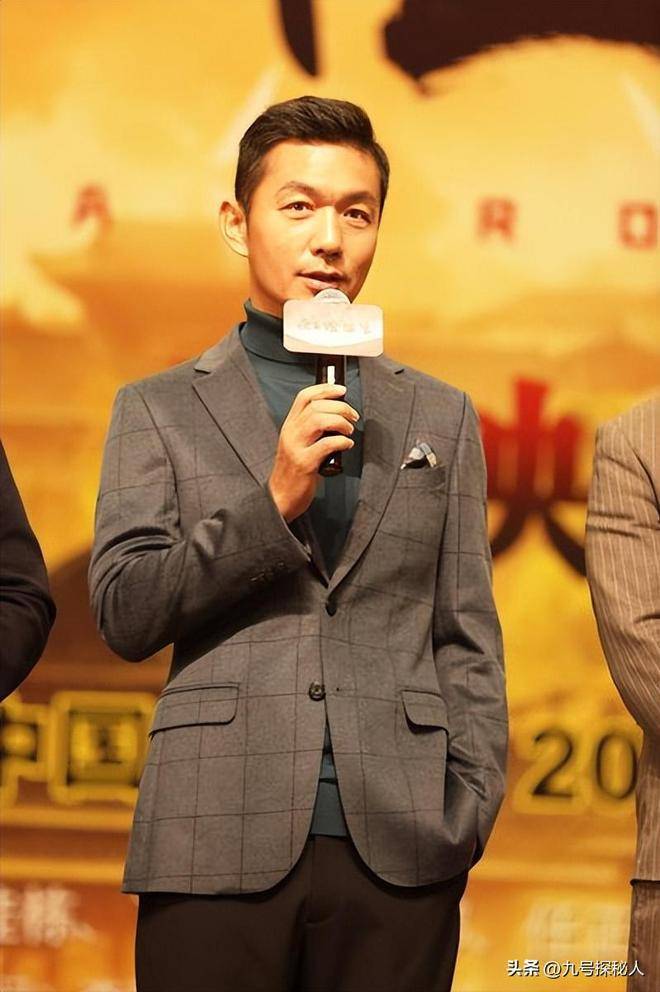 年轻时曾被绑架,因为颜值被绑匪善待,娶了平凡妻子幸福一生