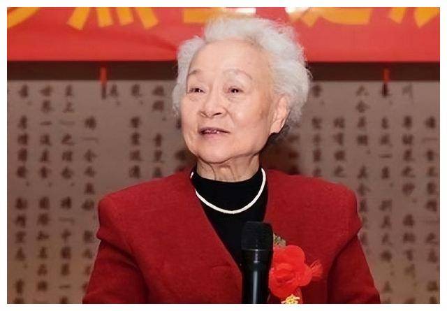 刘少奇长女:从小被卖做童养媳,中年家破人亡,去世前未见过母亲
