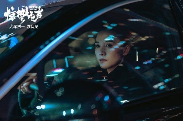 从《惊蛰无声》到街头巷尾,那些守护我们的“无言战友”