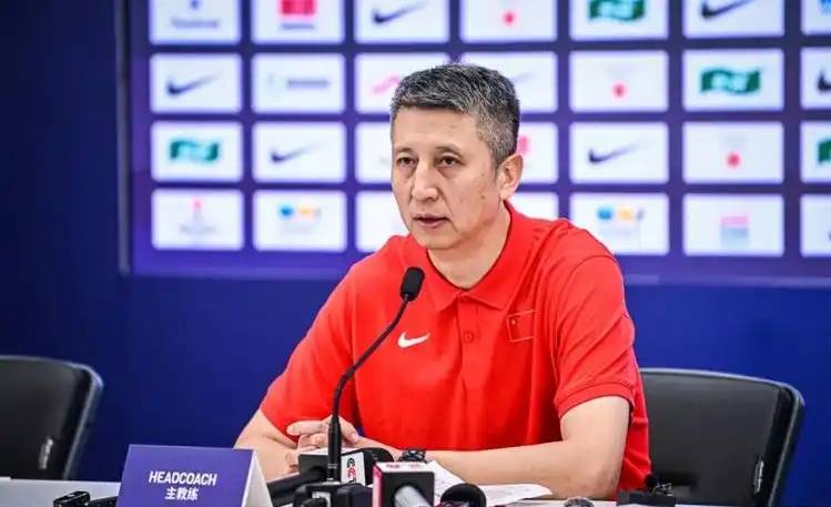 下课男篮？险胜中国台北，郭士强更衣室大哭，原因曝光，赵睿祝福