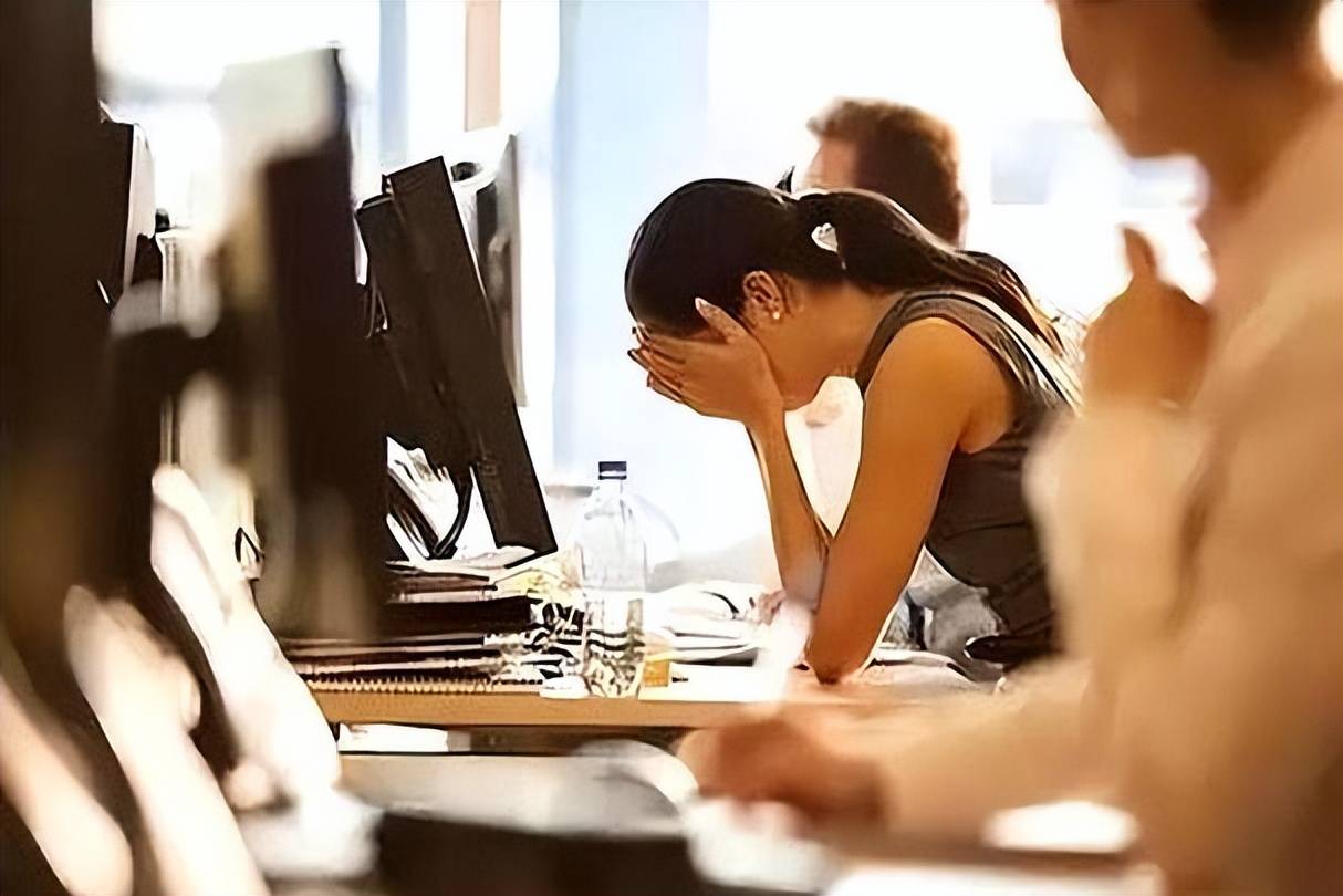 200元养老金难撑体面晚年:白岩松两会发声,直言农民养老金太低-图片4