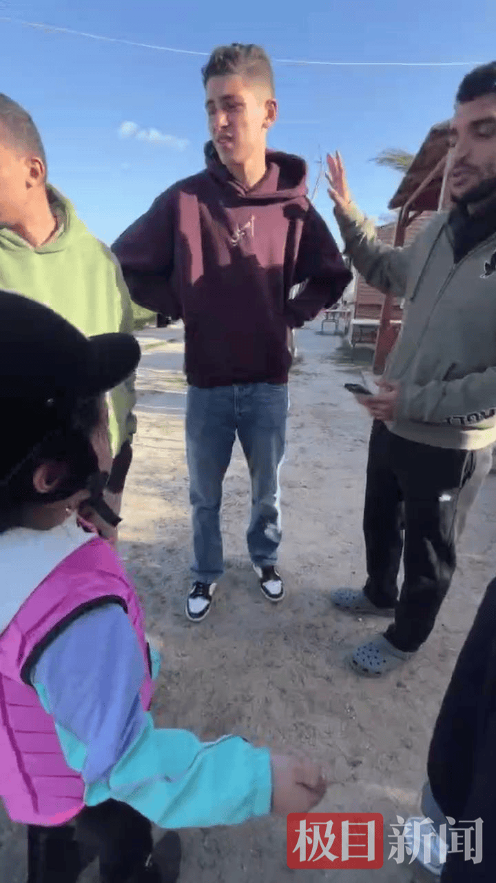 9岁中国女孩在埃及为朋友霸气维权，获百万网友点赞 -华闻时空