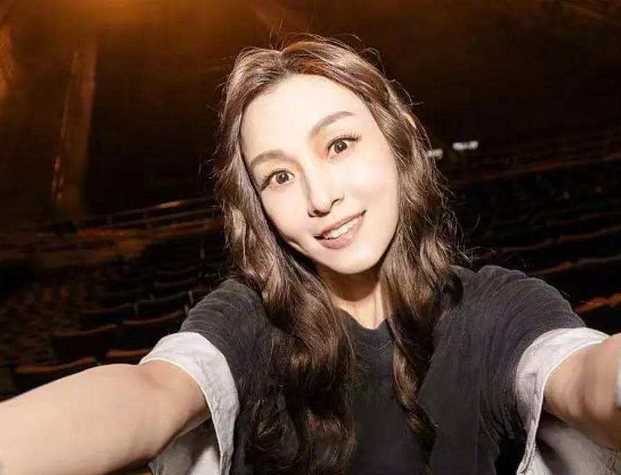 范玮琪参加《浪姐》遭抵制，老公曝骚扰她当帮凶，受害者近况凄惨封面图