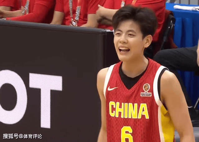 世预赛：中国女篮半场落后比利时14分！张子宇12分，杨舒予7分