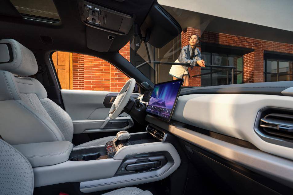 最值得买的A级纯电精品车 方程豹钛3闪充版上市15万起