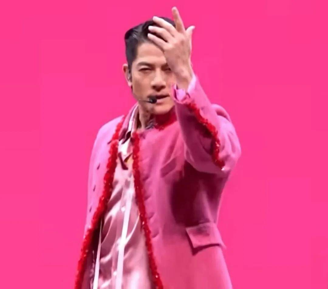 郭富城臉不紅氣不喘地完成整場表演。（影片截圖）