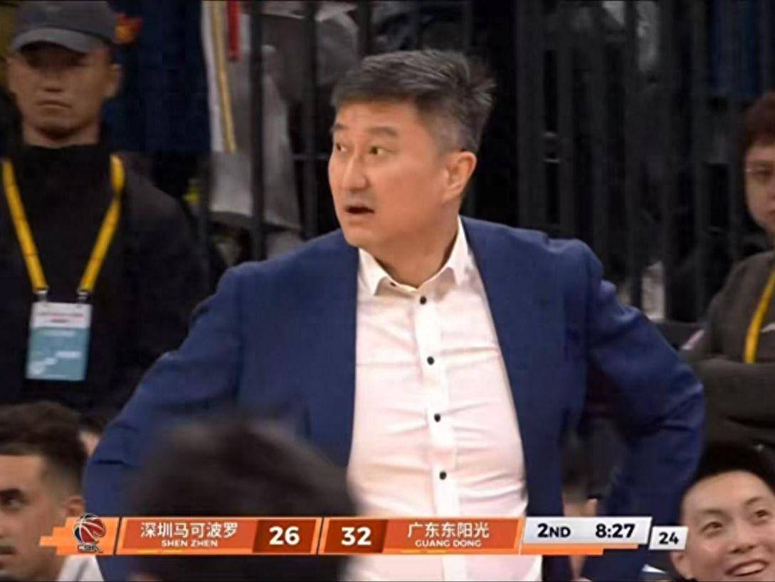 险遭逆转！媒体人怒批杜锋用人：若不是一人提前5犯离场，广东赢不了