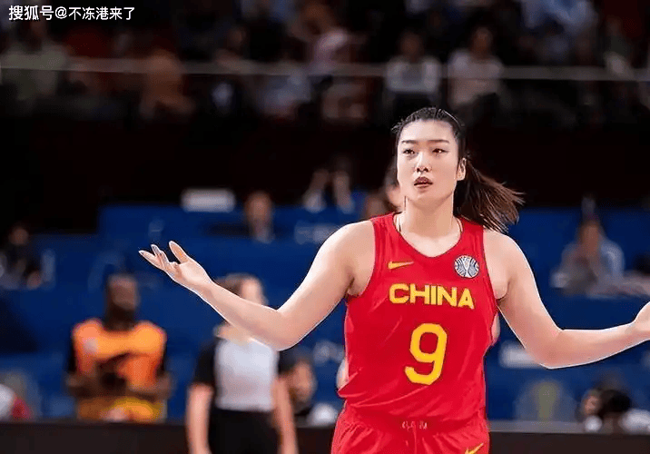 老将救主，李梦有望回归？宫鲁鸣发声，官宣决定，王思雨表态强势