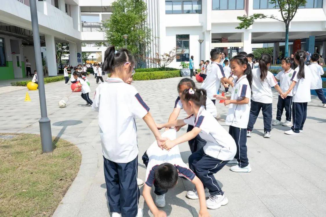 近视防控宣传月｜守护孩子视力，用好“三大法宝”——蒋沁教授支招儿童青少年近视防与控