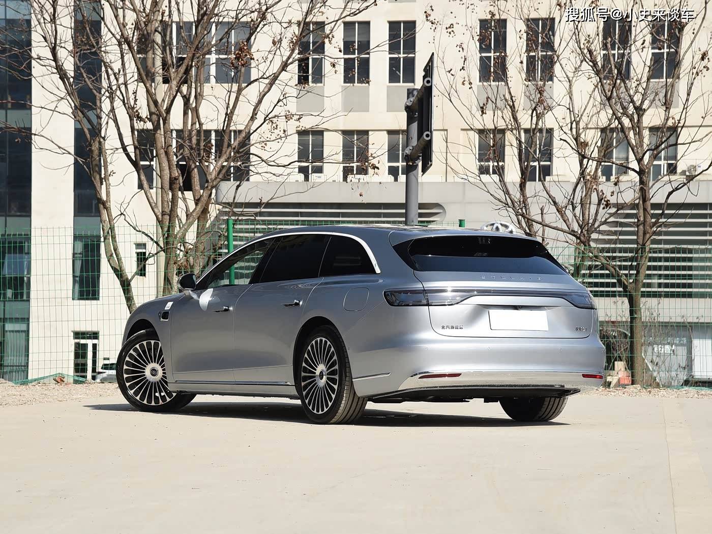 享界S9T旅行车空间表现_享界S9T外观设计_享界