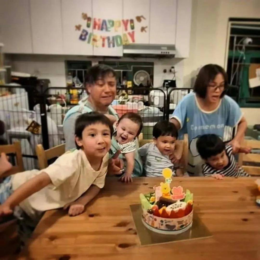 張致恒一家六口。(IG@stevencheung)