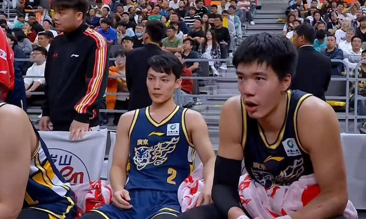 再见了，CBA第一大外援！广东最强内线崛起，杜锋巧妙完成四选三策略