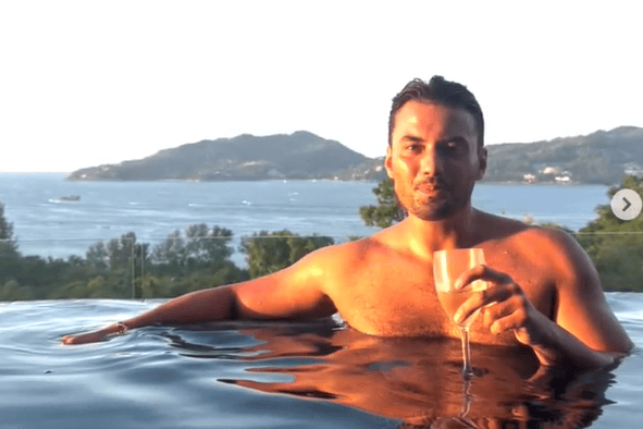 33岁英国男星普吉岛排水沟溺亡，生前监控显示焦躁踱步