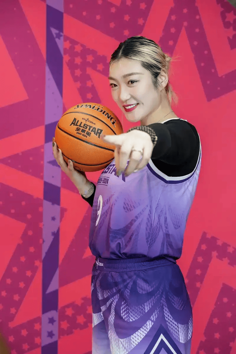 即将出国，李梦正式发声，下家3选1，篮协掌门人发声，宫鲁鸣看懂