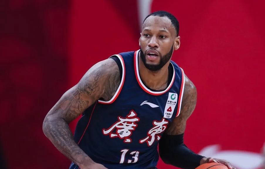 威姆斯正式跟队 广东宏远教练组或迎重大调整 杜锋或将晋升总教练