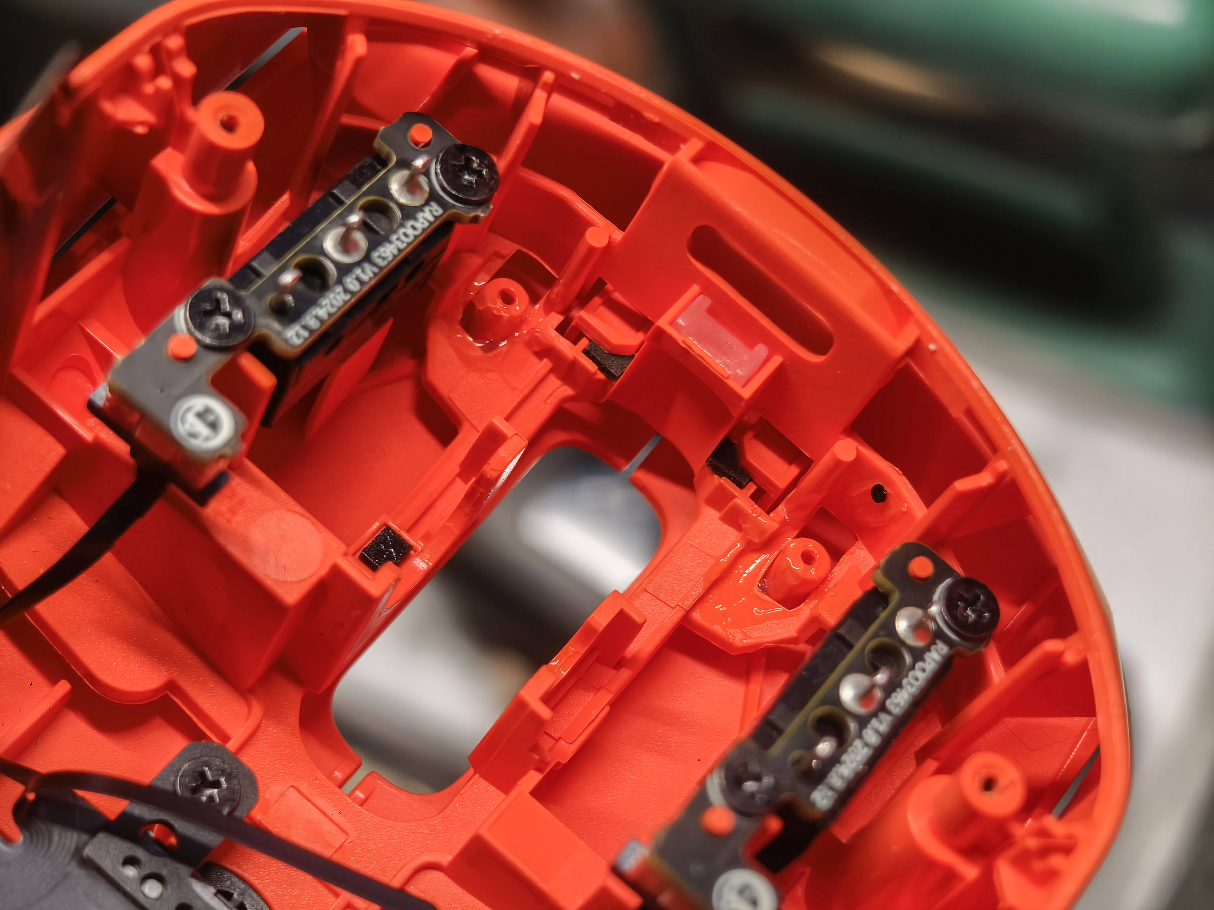 这个鼠标的颜色也太帅了吧!雷柏VT二代VT9焰影橙配色版体验分享