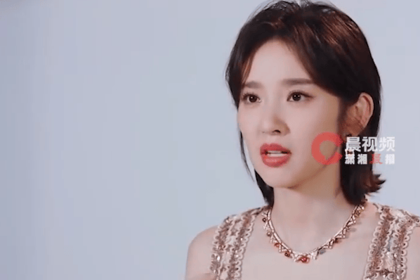 唐艺昕揭秘4年未拍戏内幕！产后身体突发状况，皮肤问题成回归阻碍